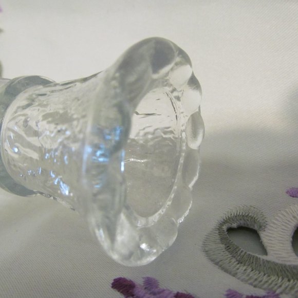 Vintage Libbey Of Canada Clear Glass Embossed Leaf Bud Vase 9" - Picture 7 of 15